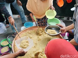 Keistimewaan Bubur Suro, Menu Takjil Khas Masjid Makam Sunan Bonang