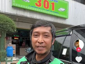 Driver Ojol Ini Dibayar Rp 2 Juta Untuk Belikan Pempek Langsung di Palembang Driver Ojol Ini Dibayar Rp 2 Juta Untuk Belikan Pempek Langsung di Palembang