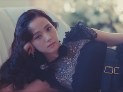 Jisoo BLACKPINK Fokus Banget Baca Naskah Film Omniscient Readers Viewpoint