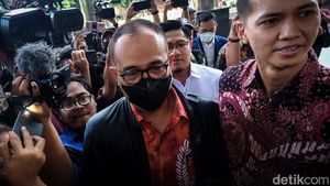Jadi Tersangka Korupsi, Rafael Alun Datangi KPK