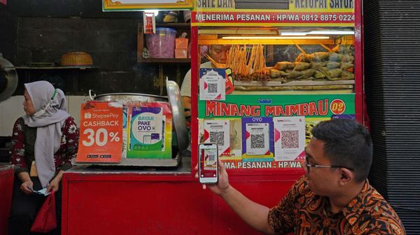 Jajan Makin Mudah Pakai QR Kode