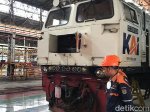 Melihat Perbaikan KA di Balai Yasa Jogja Jelang Mudik Lebaran 2023 Melihat Perbaikan KA di Balai Yasa Jogja Jelang Mudik Lebaran 2023