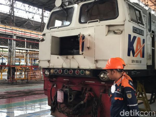 Melihat Perbaikan KA di Balai Yasa Jogja Jelang Mudik Lebaran 2023