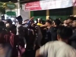 Sejumlah Pemuda Adu Jotos saat Nonton Musik Patrol di Sampang