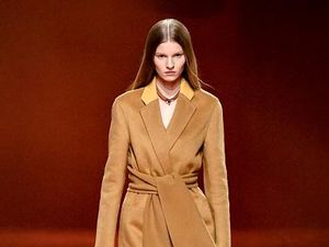 10 Koleksi Hermes Fall/Winter 2023, Busana Simple yang Elegan