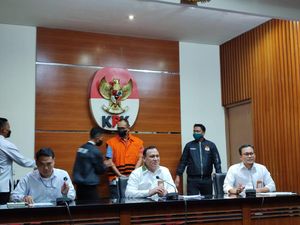 KPK: Rafael Alun Terima Gratifikasi dari Sejumlah Wajib Pajak KPK: Rafael Alun Terima Gratifikasi dari Sejumlah Wajib Pajak