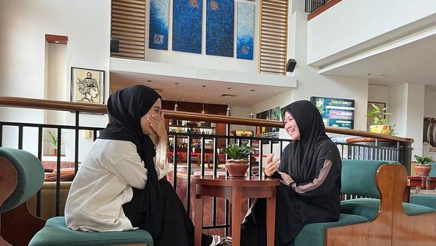 Lutfiana Ulfa & Istri Pertama Syekh Puji