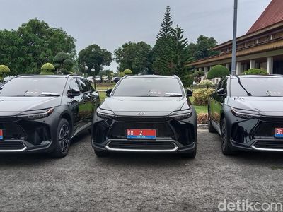 Penampakan Mobil Listrik Rp 1,3 M yang Dibeli untuk Gubernur Riau dan Kajati
