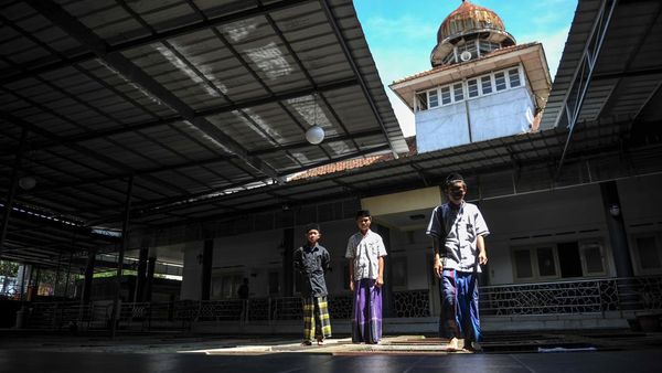 Menengok Kegiatan Santri di Pesantren Tertua Jawa Barat