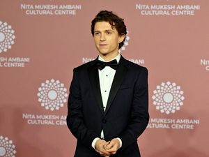 Tom Holland Kesal Diberitakan Hapus IG Gegara Kena Mental Tom Holland Kesal Diberitakan Hapus IG Gegara Kena Mental