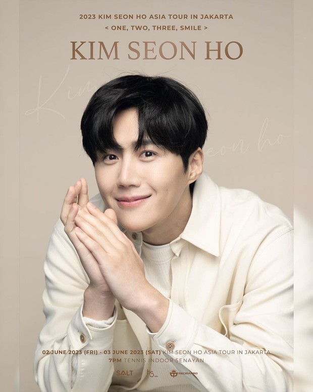 Potret Kim Seon Ho dalam poster fan meeting 'One, Two, Three, Smile'