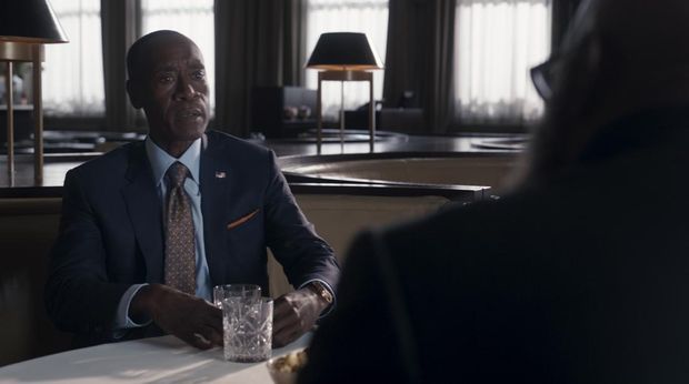 Serial Secret Invasion Don Cheadle as James 'Rhodey' Rhodes in Marvel Studios' Secret Invasion, exclusively on Disney+. Photo courtesy of Marvel Studios. © 2022 MARVEL.