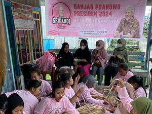 Srikandi Ganjar Kalbar Ajak Milenial Berwisata ke Kampung Nelayan