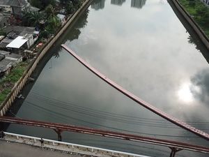 Langka Air Baku, Jakarta Olah Air Kali untuk Dikonsumsi