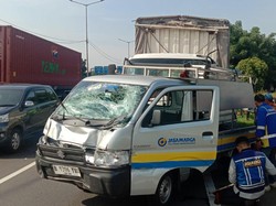 Ngeri Kecelakaan Truk Boks Vs Mobil Jasa Marga di Tol JORR, 8 Orang Terluka
