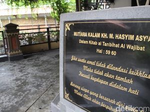 Ngalap Berkah di 3 Wisata Religi Jombang yang Bisa Dikunjungi Saat Ramadhan Ngalap Berkah di 3 Wisata Religi Jombang yang Bisa Dikunjungi Saat Ramadhan