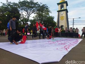Mahasiswa Demo di HUT Ke-149 Pandeglang, Kritik Kebijakan Pemkab