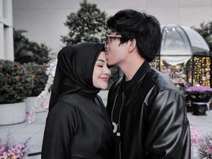 Penampakan Kado Senilai Rp 1,1 M dari Aurel untuk Atta Halilintar Penampakan Kado Senilai Rp 1,1 M dari Aurel untuk Atta Halilintar