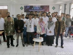 AI Bikin Mahasiswi Kebidanan Bandung Terheran-heran
