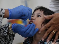 Beredar Narasi Vaksin Polio Sebabkan Lumpuh Layu, Kemenkes Angkat Bicara