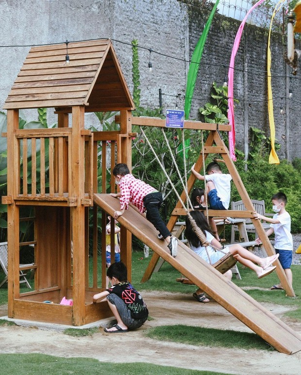 Di resto ini terdapat berbagai macam menu dari nusantara hingga western/Foto: instagram.com/detropenjogjakitchen