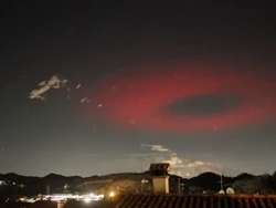 Fenomena Langka Cahaya Cincin Merah Terabadikan