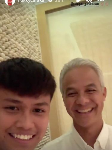 Penyerang Timnas Indonesia U-20, Hokky Caraka meminta maaf kepada Gubernur Jawa Tengah, Ganjar Pranowo. Permintaan itu diungkapkan Hokky melalui vitur story pada aku Instagram miliknya.