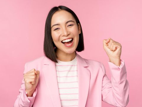 Ilustrasi perempuan sukses/Foto: Freepik/benzoix