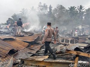 Kebakaran Pasar Taletu di Minahasa Utara, Api Masih Menyala di Beberapa Titik