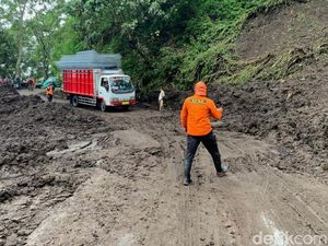 Terputus Total Lebih 20 Jam, Akses ke Ijen Bondowoso Kini Terbuka Kembali Terputus Total Lebih 20 Jam, Akses ke Ijen Bondowoso Kini Terbuka Kembali