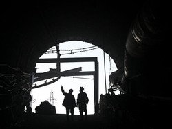 Daftar Perkiraan Gaji Pekerja Minyak dan Tambang Tahun 2025 di Indonesia