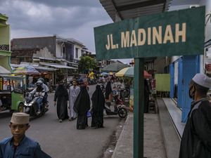 Ngabuburit ke Kampung Madinah, Tarawihnya sampai Sahur! Ngabuburit ke Kampung Madinah, Tarawihnya sampai Sahur!
