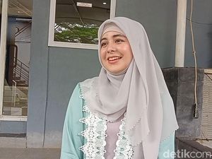 Anak Jadi Sumber Kebahagiaan Risty Tagor Anak Jadi Sumber Kebahagiaan Risty Tagor