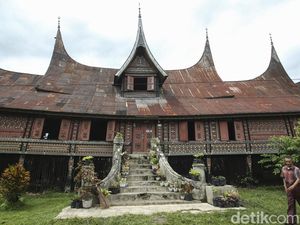 Rumah Gadang, Rumah Adat Tahan Gempa yang Dibangun Tanpa Paku Rumah Gadang, Rumah Adat Tahan Gempa yang Dibangun Tanpa Paku