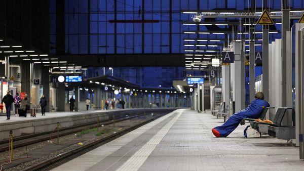 Saat Transportasi Jerman Lumpuh Akibat Mogok Kerja Nasional