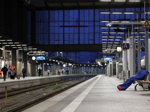 Saat Transportasi Jerman Lumpuh Akibat Mogok Kerja Nasional