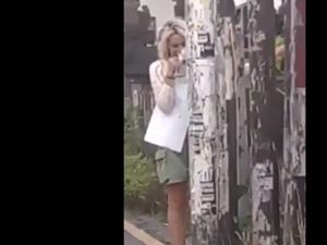 Viral Bule di Bali Tempel-tempel Poster Promosi, Pelaku Masih Dicari