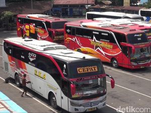 5 Fakta Penumpang Bus Budiman Hilang Laptop dan iPad 5 Fakta Penumpang Bus Budiman Hilang Laptop dan iPad