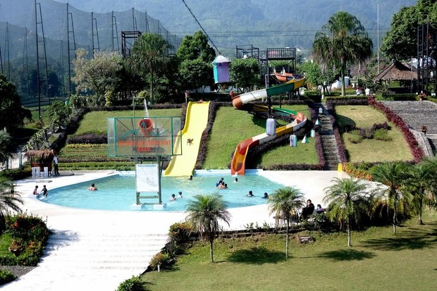 Wisata Highland Park Resort.