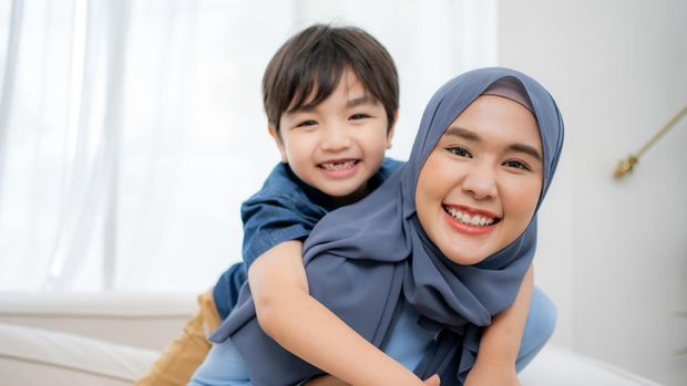 7 Tips Pose Foto Keluarga saat Lebaran 2023