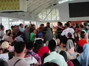 Heboh Sopir Travel dan Penjemput Umrah Adu Jotos di Bandara Lombok