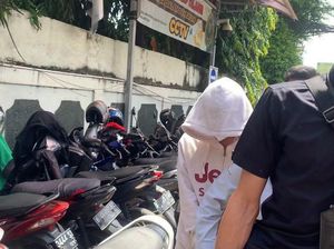 AG Tiba di PN Jaksel Jelang Sidang Tuntutan Kasus Penganiayaan David AG Tiba di PN Jaksel Jelang Sidang Tuntutan Kasus Penganiayaan David