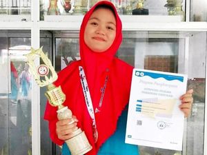 Cerita Diva Ayu, Mahasiswa Termuda Unesa yang Baru Berusia 15 Tahun