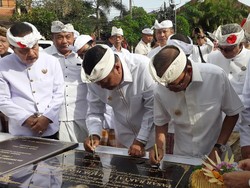Gubernur Koster Resmikan Pasar Tematik Ubud, Harap Kunjungan Turis Naik