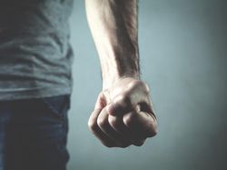 5 Adab ketika Emosi dalam Islam, Muslim Catat Ya!