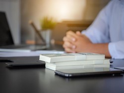 Pria Ini Sampai Rela Korbankan 6 Hal Penting buat Jadi Miliuner