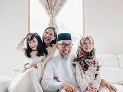 Ide Foto Keluarga saat Lebaran, Unik dan Nggak Ngebosenin!
