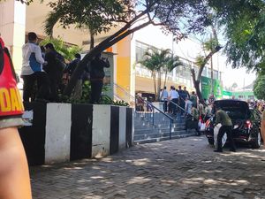 Jokowi Kunjungi 2 Pasar di Jakarta Pagi Ini Jokowi Kunjungi 2 Pasar di Jakarta Pagi Ini