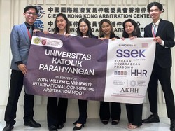 Mahasiswa Hukum Unpar Wakili Indonesia Tembus Semifinal Vis East Moot