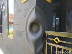 Ada Masjid Kakbah Dibangun di Bekas Kandang Sapi di ...